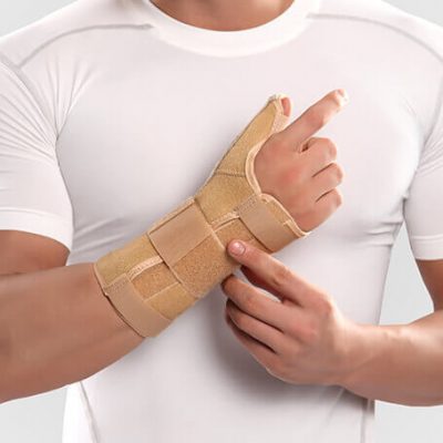 wrist-thumb-splint-with-hard-bar